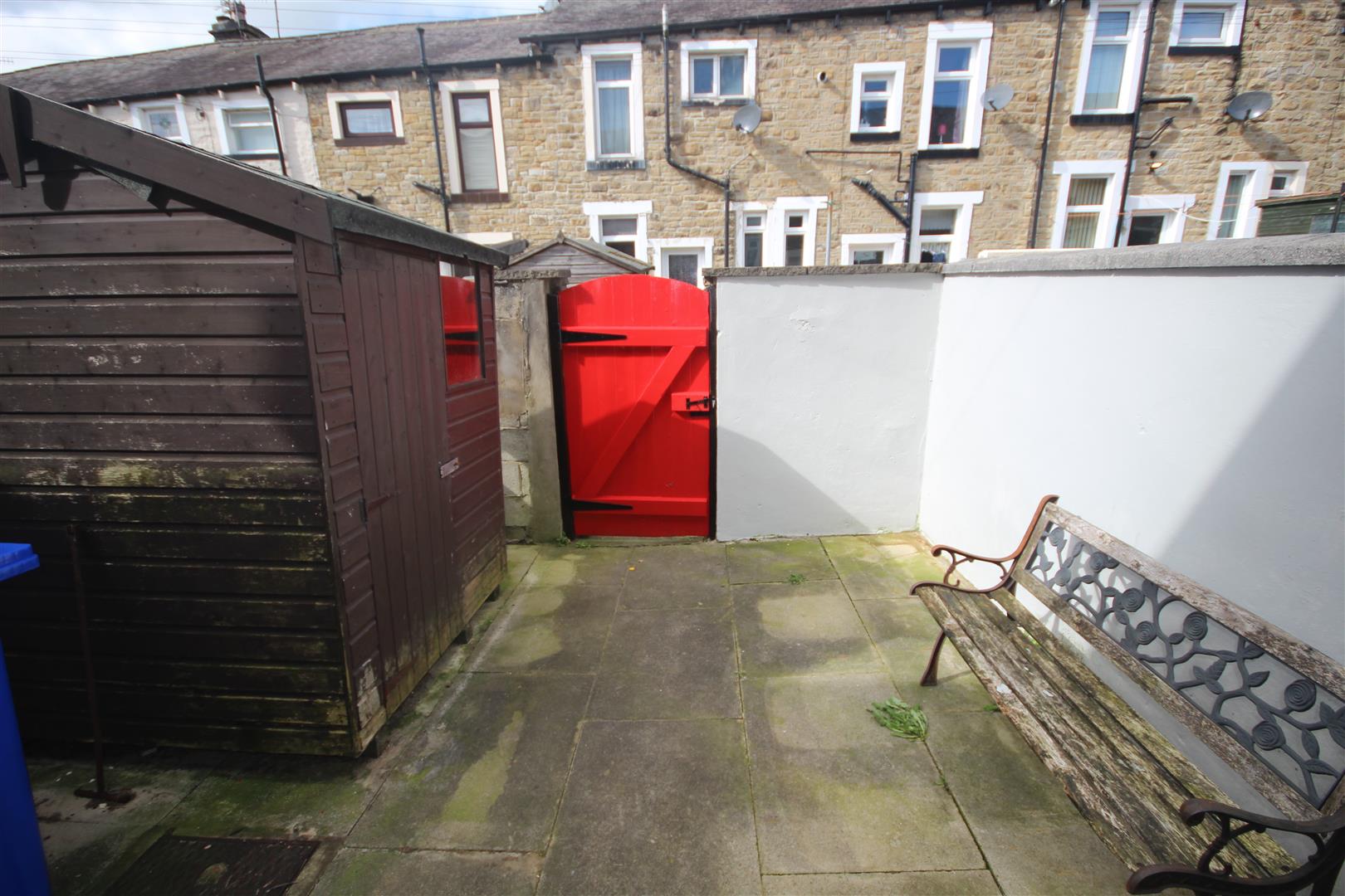 2 bedroom mid terrace house Let Agreed in Earby - IMG_2282.jpg